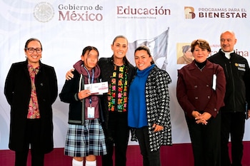 En Ecatepec, la Gobernadora Delfina