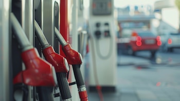 Le vendieron gasoil adulterado con agua, se le rompió la camioneta y la Justicia condenó a dos empresas