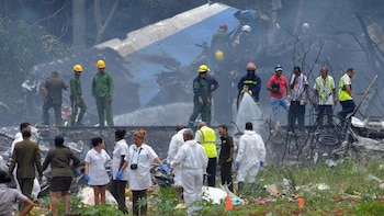 Las familias de los tripulantes mexicanos recibirán una compensación tras la caída del Boeing 737 en 2018, según la resolución que responsabiliza a la empresa de no garantizar el mantenimiento adecuado de la aeronave.