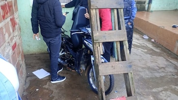 En los allanamientos hubo un detenido de 19 años y dos adolescentes demorados. Gentileza