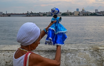 Celebración a la virgen de la regla y yamayá en Cuba
