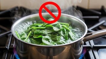 No la hiervas: así hay que cocinar la espinaca para que no pierda sus nutrientes