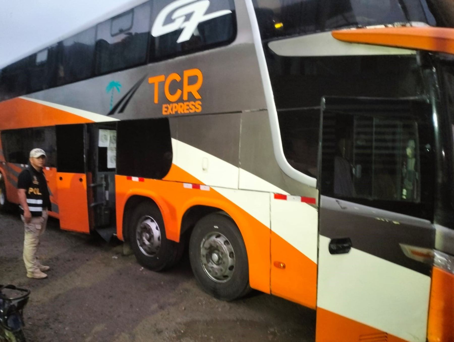 Más de 50 extranjeros de Venezuela, Colombia y Ecuador son intervenidos en Perú por ingreso irregular - Créditos: PNP.