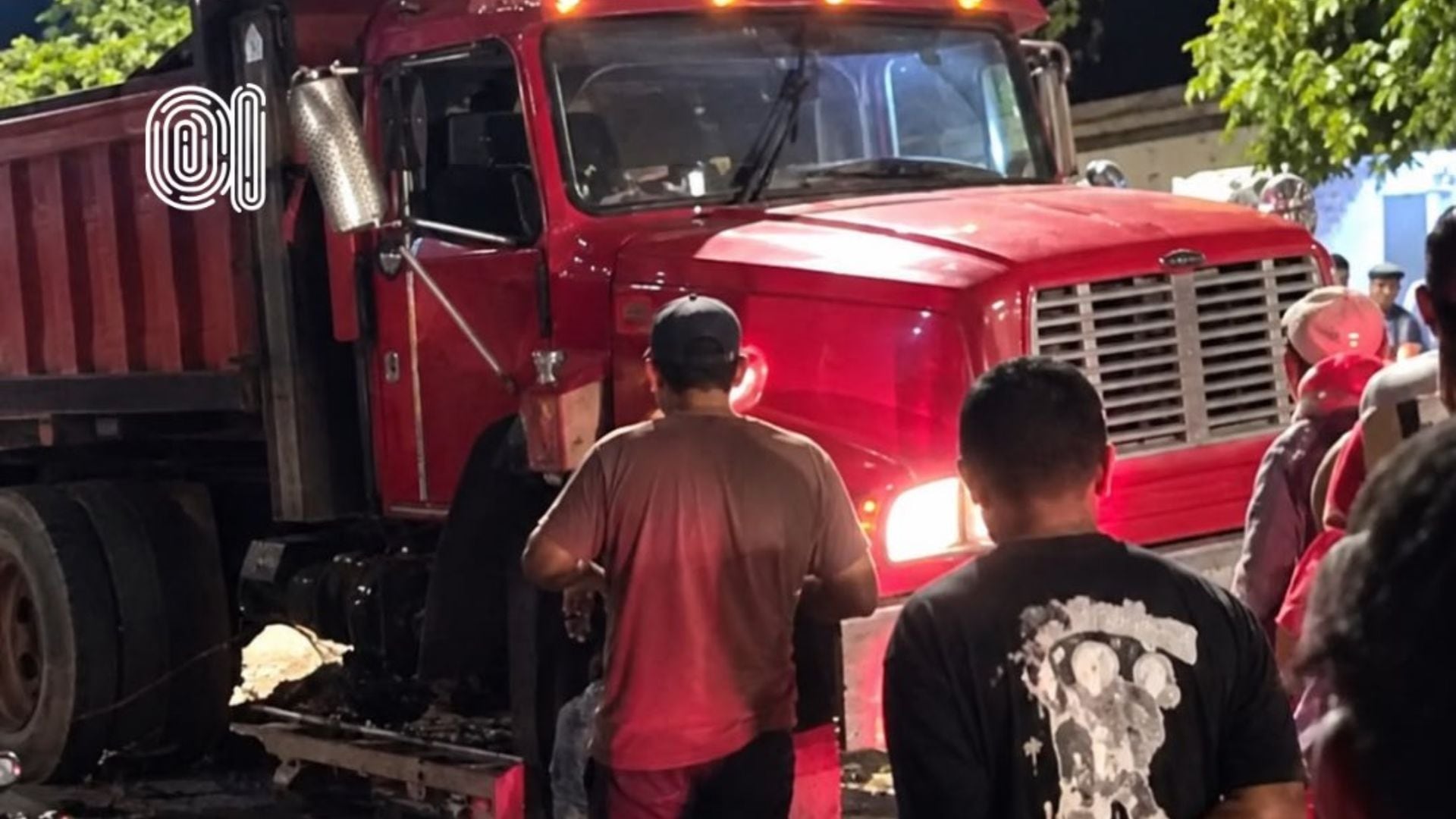 Una volqueta estuvo involucrada en el accidente de tránsito en el que murieron las dos hermanas en Fundación, Magdalena. - crédito @Huellas_Tv/X