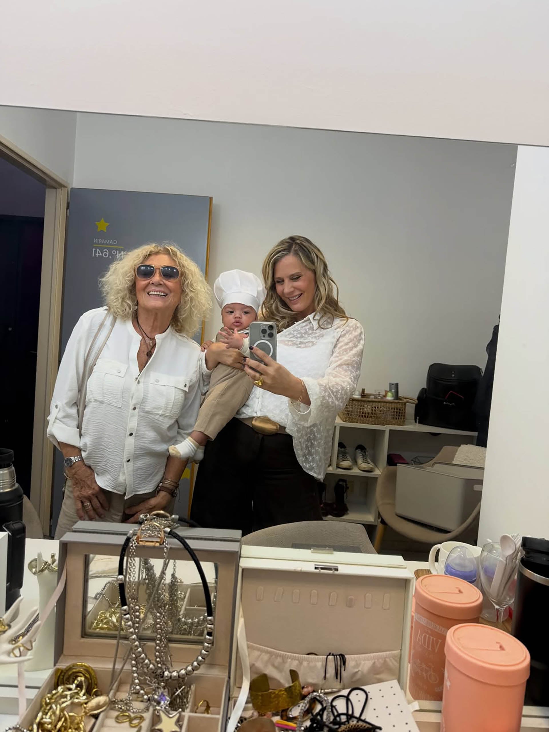 Rocío Marengo con su madre María Graciela y su hijo Isidro, en una una hermosa historia familiar