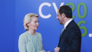 Von der Leyen recuerda a los 27 que hay un tercio de fondos sin gastar y les anima a invertir en redes de energía