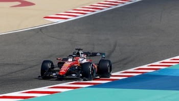 Ferrari asusta en Baréin, Sainz