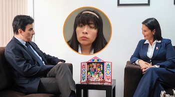 Un hombre y una mujer sentados frente a frente con un retablo artesanal. Una foto circular de Betssy Chávez se superpone en el centro.