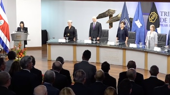 Nuevos diputados costarricenses reciben credenciales del Tribunal Supremo de Elecciones para el periodo 2026-2030