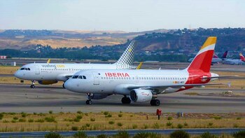 Aviones de Iberia y Vueling