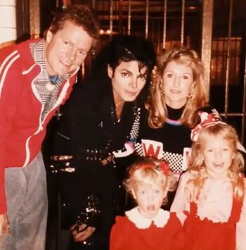 Kathy Hilton y Michael Jackson pactaron que llamarían a sus hijas Paris. (Instagram)