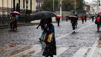 Lluvias fuertes durante el fin de semana podrían causar inundaciones y caída de árboles en El Salvador