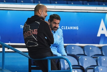 El arquero Scott Carson es