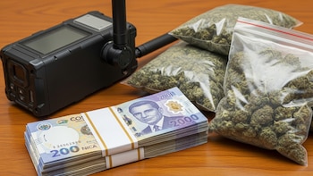 Celular satelital, ¢2 millones y droga: lo que decomisaron a cuatro costarricenses y un nicaragüense en Costa Rica