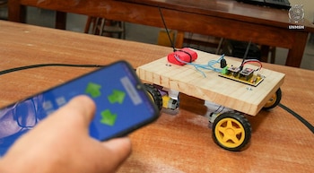 UNMSM lanza taller de robótica