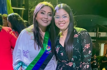 La alcaldesa Keyrineth Selenia Fernández Epieyu y la diputada Taina de los Ángeles González Rubio Andara, cayeron juntas.
