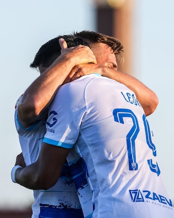 El mexicano marcó un doblete en la goleada 6-1 del Osijek sobre el Rudeš en la Prva HNL. (Facebook/ NK Osijek)