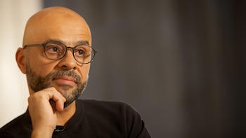 Mo Gawdat, exejecutivo de Google, advierte: “En un año el ser más inteligente de la Tierra no será humano”