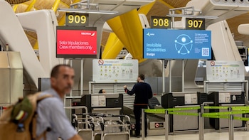 Iberia pide a Interior activar el nuevo control de pasaportes de la T4 de Barajas para agilizar vuelos de conexión