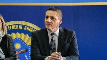 La Justicia ya investiga al comisario de la PFA que reprimió la marcha por la Ley de Tierras vestido de civil