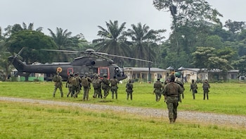 Ecuador y EE.UU. destruyen un