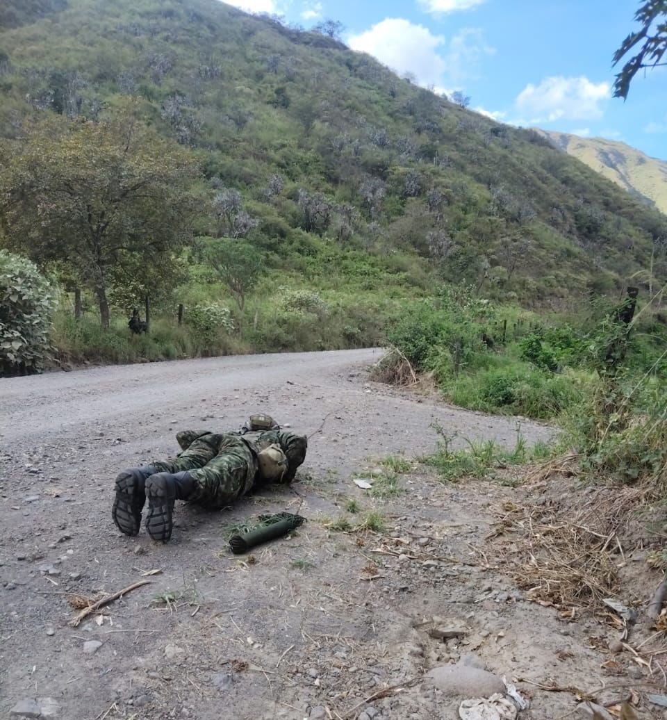Operativos militares en la vereda Buenavista Bajo y zona rural de El Peñol logran desactivar explosivos y asegurar la movilidad en el suroccidente colombiano - crédito @COMANDANTE_FFMM / X