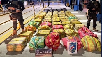 Costa Rica intercepta embarcación con más de dos toneladas de cocaína en el Pacífico sur