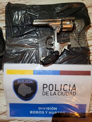 Una de las armas secuestradas
