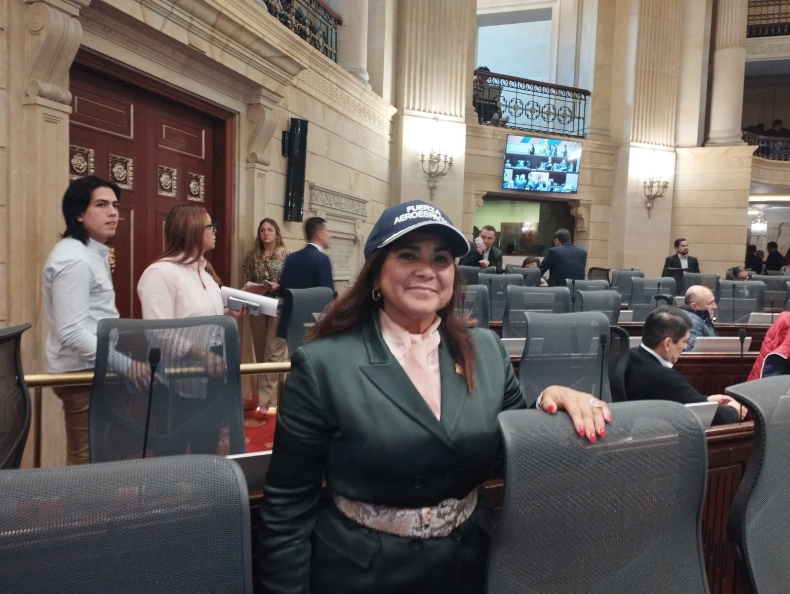 De La Espriella acusó al esposo de la representante Elizabeth Jay-Pang Díaz de participar en la contratación pública departamental - crédito @ejaypangdiaz/X