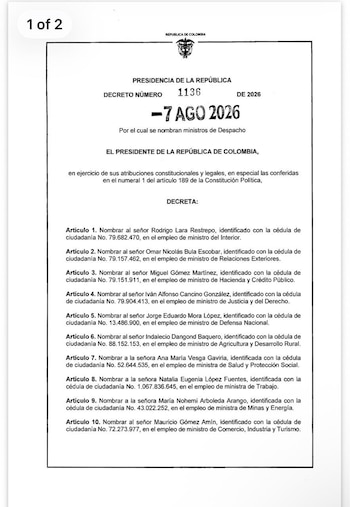 El presidente Abelardo De La Espriella firmó el decreto 1136 en el cual oficializa el nombramiento de los 18 ministros que integrarán su gabinete - crédito Presidencia