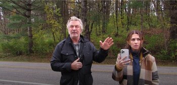 Alec Baldwin con su esposa