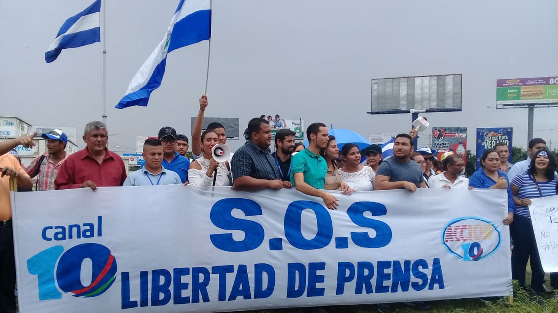 Periodistas marcharon este viernes en Managua reclamando por el fin de los ataques a la prensa