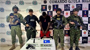 La Armada de Colombia capturó a alias Chuky, presunto cabecilla del GAO-r Bloque Alfonso Cano, en una operación conjunta en Tumaco - crédito prensa Armada de Colombia