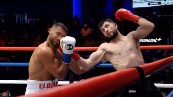 Umar Dzambekov conectó un potente