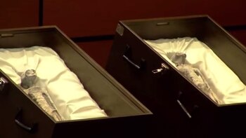 Jaime Maussan presentó cuerpos disecados