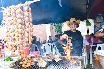 Los chicharrones fueron uno de los platillos que más se encontraban en los puestos de comida (Foto cortesía La Paz Este Distrito San Rafael Obrajuelo)
