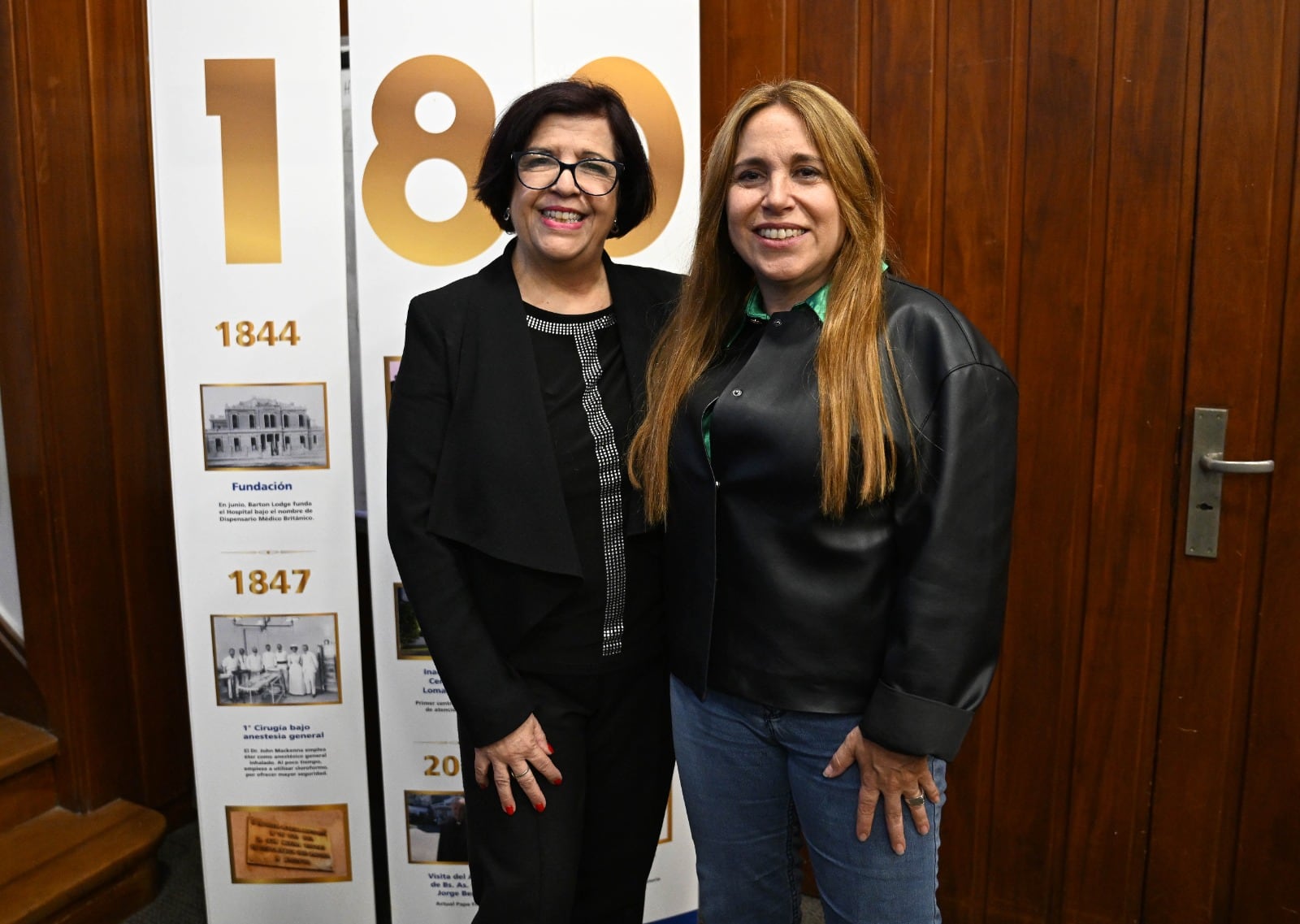 Marta Cohen junto a Daniela Blanco, directora editorial de Infobae