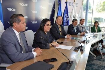 El BCIE, la ANDA y la ASA oficializaron en San Salvador una cooperación técnica por USD 1,229,250 para diseñar un programa de saneamiento y conservación de los lagos Ilopango y Coatepeque. (Cortesía: Banco Centroamericano de Integración Económica)