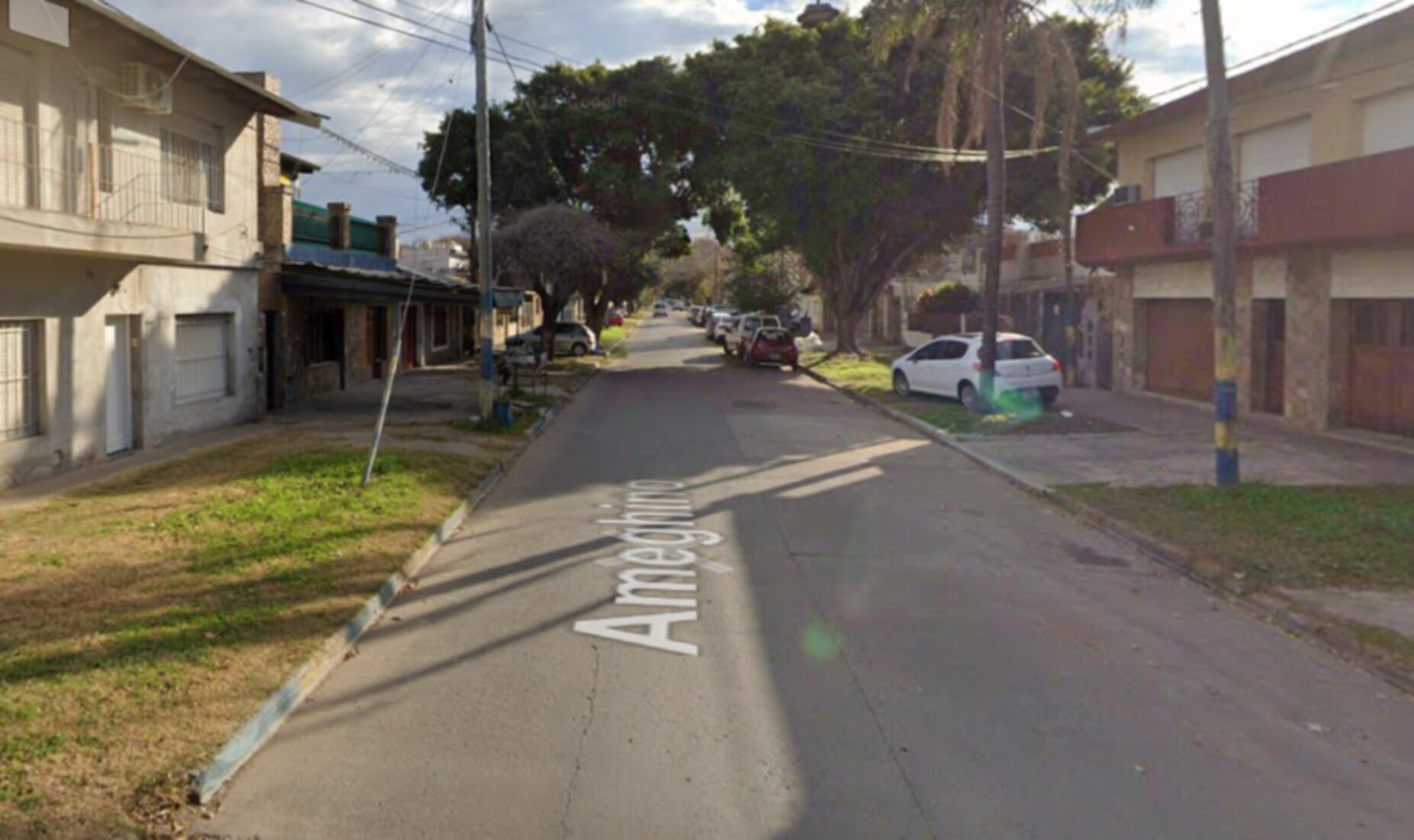 Un menor fue baleado mientras jugaba en la vereda de su casa en la calle Ameghino al 500 de Rosario (Google Maps)