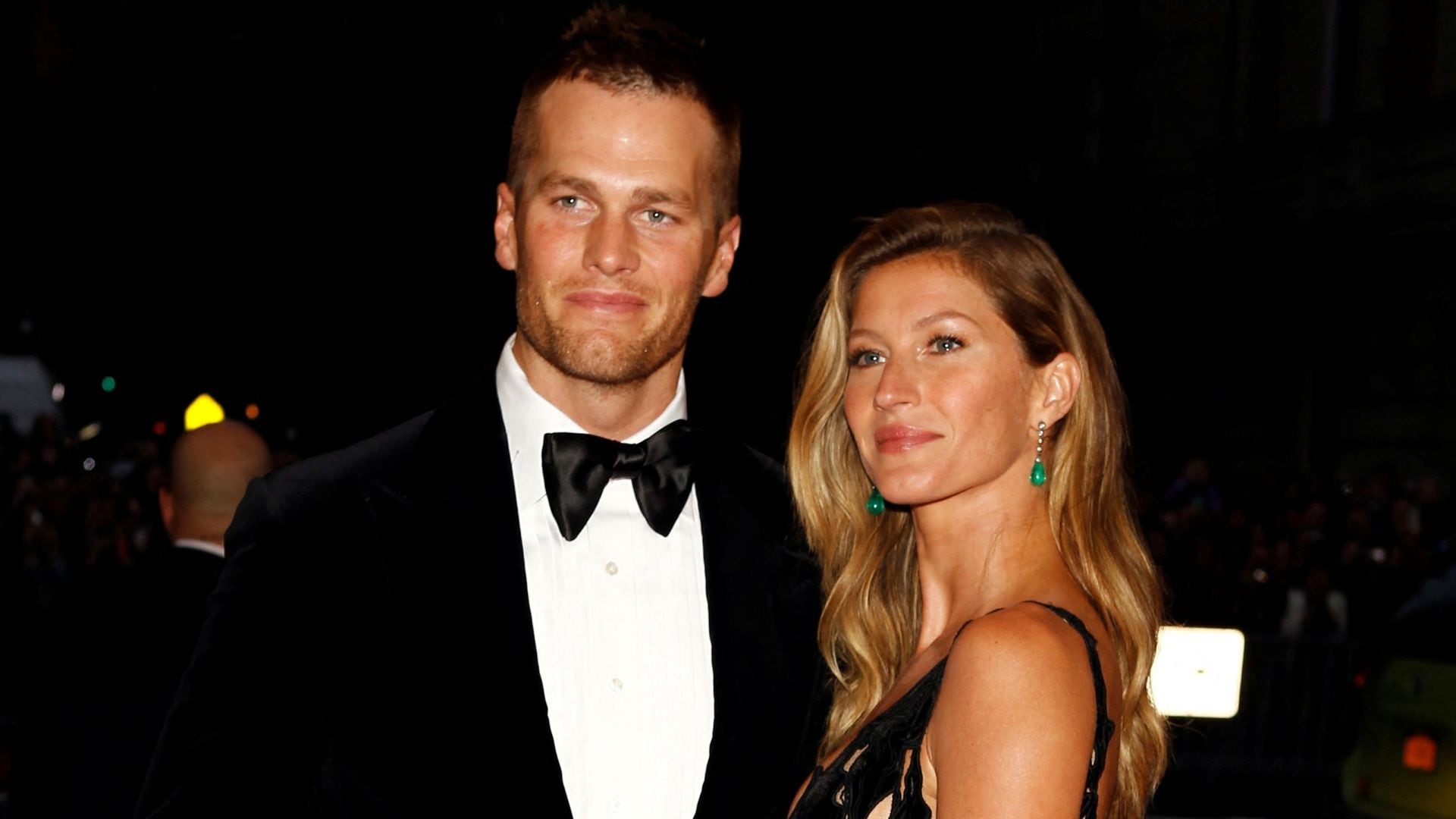 Tom Brady compartió fotografías de Gisele Bündchen con sus tres hijos y le dedicó palabras de reconocimiento (REUTERS)