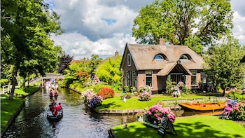 Giethoorn es apodada la “Venecia