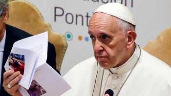 El papa Francisco sigue de