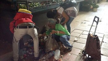 El hambre ahora también golpea a algunos venezolanos que tienen empleo (Gentileza El Nacional).