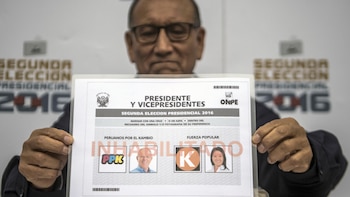 Los peruanos eligen a su