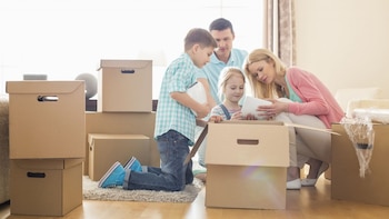 También su habilidad para socializar resulta afectada luego de mudarse (Shutterstock)