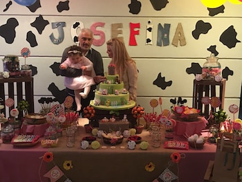 Lola Bezerra con Fernando Expósito y su hija