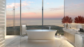 Los hombres describieron el baño como un