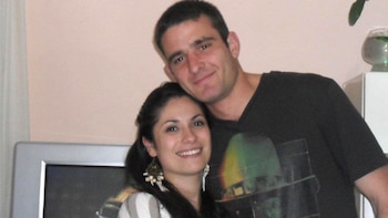 Gustavo y Silvina, su mujer