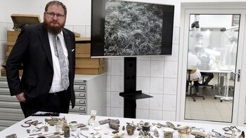 El doctor Piotr Cywinski, responsable