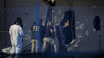 Un escuadrón de SWAT ingresó en